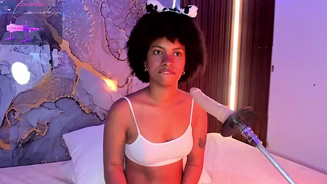 Lolalewis777 online show from 10-05-25, 02:48