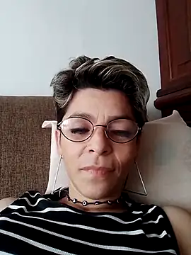 Snapshot of Lulypsicologasexual chatting on 01-08-26, 04:31 Lulypsicologasexual online show from 01-08-26, 04:31