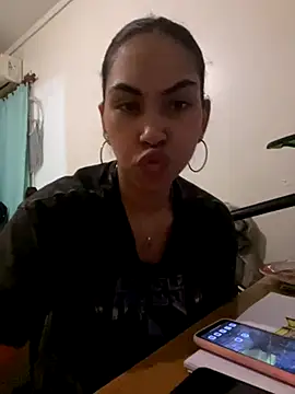 jessens144 online show from 11-26-25, 04:13