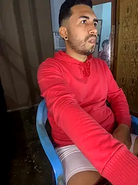 Snapshot of Alessandrogrey chatting on 10-07-25, 03:47 Alessandrogrey online show from 10-07-25, 03:47