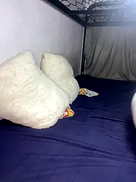 Snapshot of Alessandrogrey chatting on 10-09-25, 03:37 Alessandrogrey online show from 10-09-25, 03:37