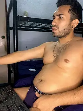 Snapshot of Alessandrogrey chatting on 01-08-26, 11:18 Alessandrogrey online show from 01-08-26, 11:18