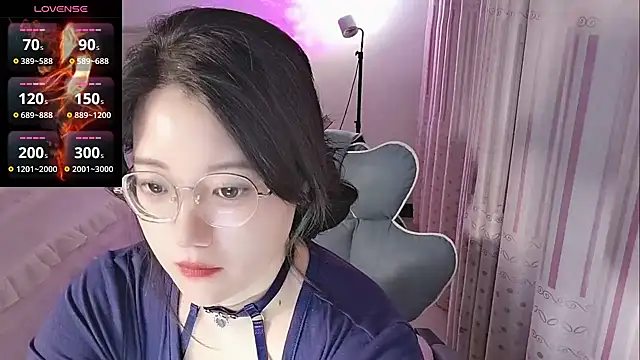 Snapshot of ManM-88 chatting on 11-11-25, 12:16 ManM-88 online show from 11-11-25, 12:16