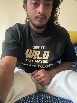 seenu2101 online show from 04-22-26, 07:44