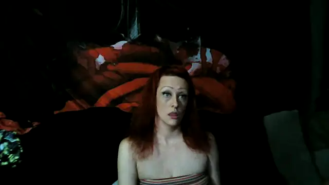 Snapshot of Splash_Queen420 chatting on 10-20-25, 04:24 Splash Queen420 online show from 10-20-25, 04:24