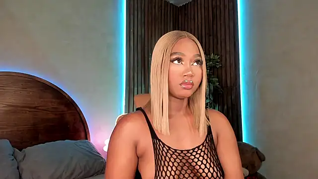 alisonn moon online show from 11-18-25, 10:47