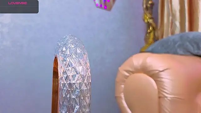 Snapshot of Bom_Mia_Bom chatting on 02-20-26, 06:26 Bom Mia Bom online show from 02-20-26, 06:26