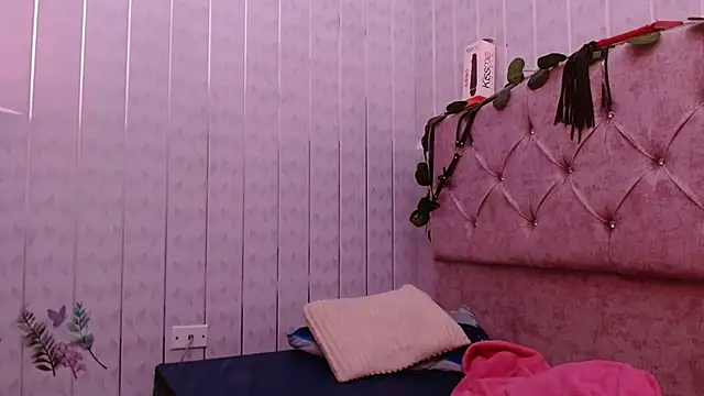 Snapshot of Susanahotsexxx chatting on 10-09-25, 01:20 Susanahotsexxx online show from 10-09-25, 01:20