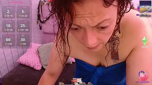 Snapshot of Susanahotsexxx chatting on 10-13-25, 01:49 Susanahotsexxx online show from 10-13-25, 01:49