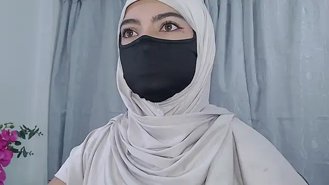 Snapshot of jade_nassar chatting on 05-29-26, 12:47 jade nassar online show from 05-29-26, 12:47