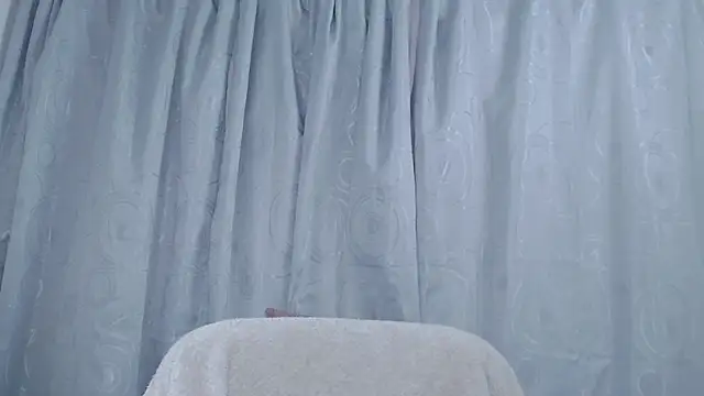 Snapshot of jade_nassar chatting on 07-14-26, 10:26 jade nassar online show from 07-14-26, 10:26