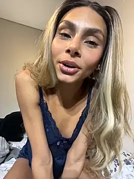 heloagreen  online show from 09-11-25, 03:17