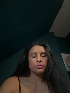 Snapshot of Angelaarayexx chatting on 03-07-26, 02:25 Angelaarayexx online show from 03-07-26, 02:25