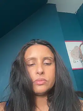 Snapshot of Angelaarayexx chatting on 04-22-26, 11:34 Angelaarayexx online show from 04-22-26, 11:34