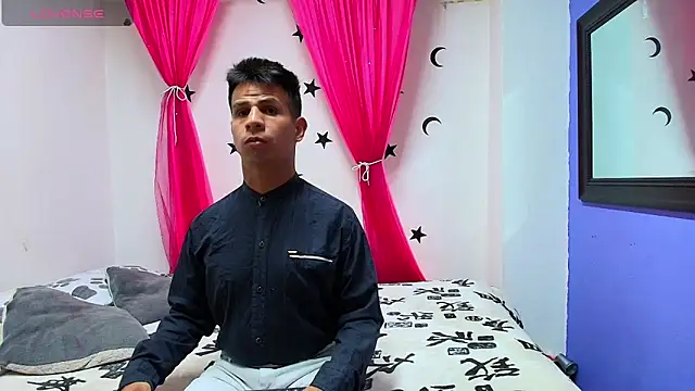 Snapshot of mabelineyesgreen303av chatting on 10-02-25, 01:23 mabelineyesgreen303av online show from 10-02-25, 01:23