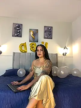 Snapshot of Samara_Hadi_ chatting on 11-05-25, 10:21 Samara Hadi online show from 11-05-25, 10:21