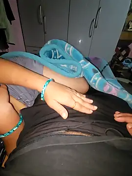 Snapshot of indianhotwife639 chatting on 10-02-25, 10:39 indianhotwife639 online show from 10-02-25, 10:39