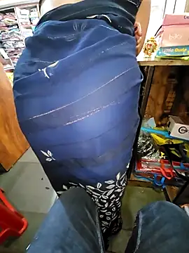 Snapshot of indianhotwife639 chatting on 12-05-25, 05:49 indianhotwife639 online show from 12-05-25, 05:49