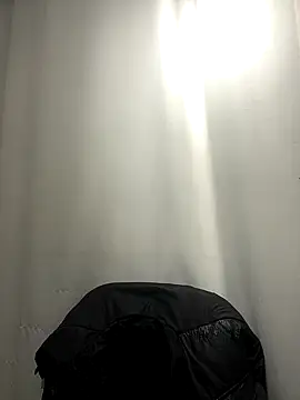 Snapshot of Alyha_Cortes chatting on 10-10-25, 01:21 Alyha Cortes online show from 10-10-25, 01:21