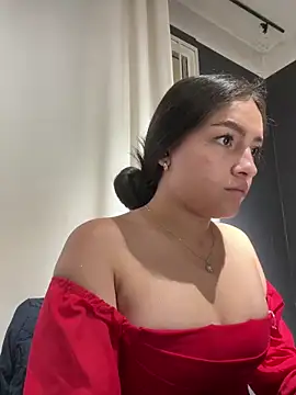 Snapshot of Alyha_Cortes chatting on 11-27-25, 01:02 Alyha Cortes online show from 11-27-25, 01:02