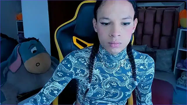 Snapshot of sara_slut21 chatting on 11-20-25, 05:01 sara slut21 online show from 11-20-25, 05:01