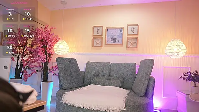 LoonaNyx online show from 11-20-25, 11:32