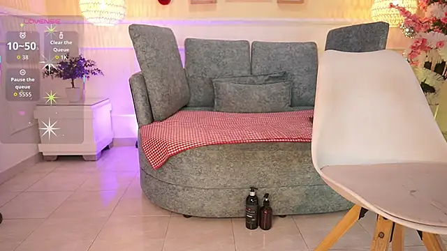 LoonaNyx online show from 11-29-25, 11:35