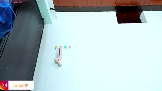 Snapshot of adahraa_younng chatting on 02-04-26, 08:03 adahraa younng online show from 02-04-26, 08:03