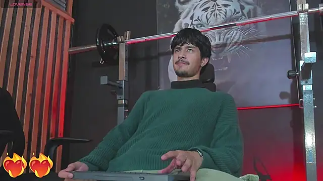 DimitriDeluxe online show from 10-25-25, 07:41