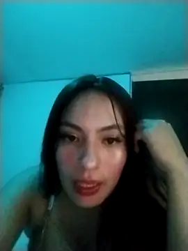 Adarha Ramirez online show from 10-20-25, 03:18