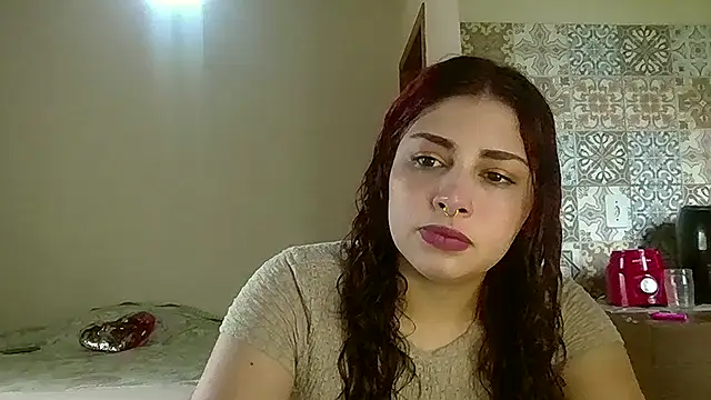 Snapshot of SweetSolei20 chatting on 12-01-25, 05:07 SweetSolei20 online show from 12-01-25, 05:07