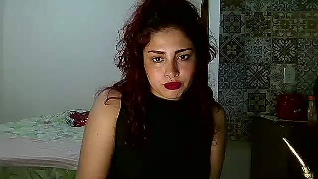 Snapshot of SweetSolei20 chatting on 12-04-25, 10:51 SweetSolei20 online show from 12-04-25, 10:51