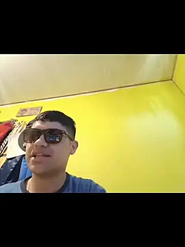 Snapshot of juanfritaa21 chatting on 10-14-25, 03:24 juanfritaa21 online show from 10-14-25, 03:24