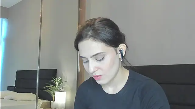 Forever Smiler online show from 10-22-25, 09:20