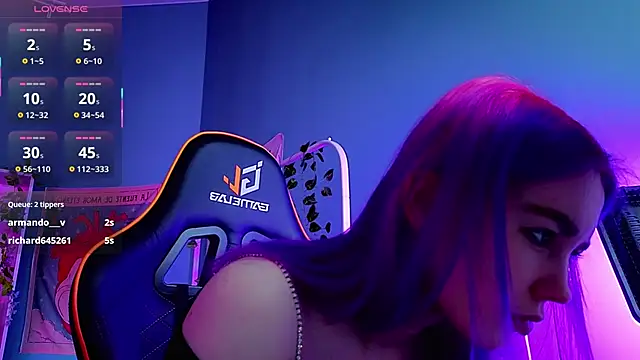 Kiara Dream online show from 10-11-25, 09:13