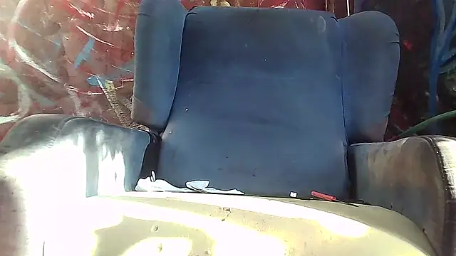 Snapshot of lovehairymature90 chatting on 10-11-25, 02:15 lovehairymature90 online show from 10-11-25, 02:15