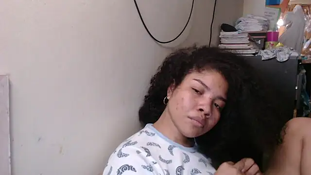 madelene online show from 12-22-24, 01:55