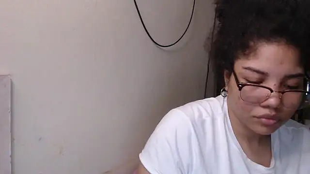 madelene online show from 12-24-24, 01:28