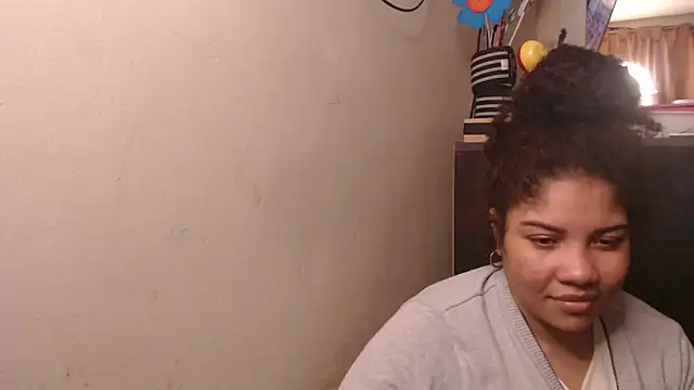 madelene online show from 10-05-25, 03:49