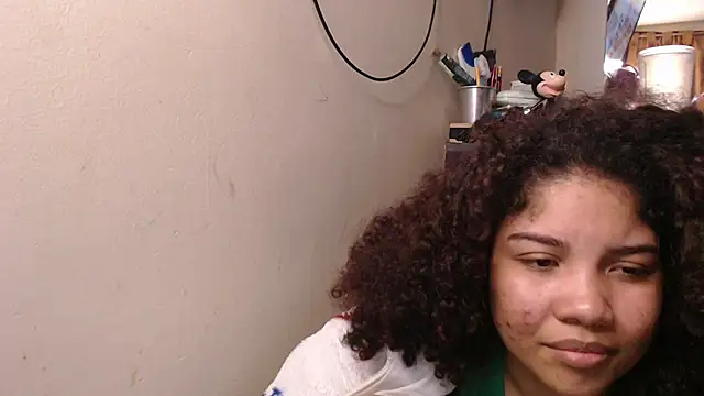 madelene online show from 11-19-25, 01:05