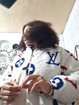 madelene online show from 04-01-26, 01:50