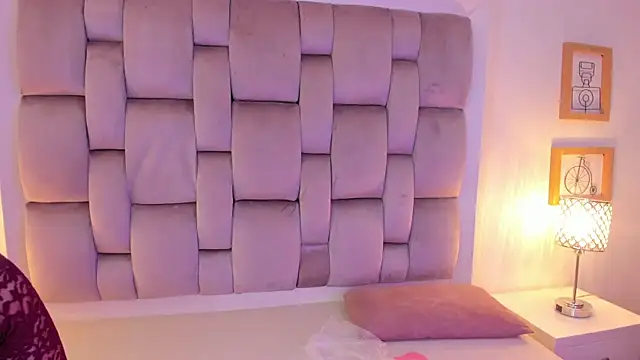 Snapshot of Dannika07 chatting on 11-06-25, 03:29 Dannika07 online show from 11-06-25, 03:29