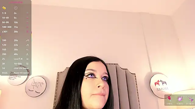 Snapshot of Dannika07 chatting on 12-15-25, 04:28 Dannika07 online show from 12-15-25, 04:28