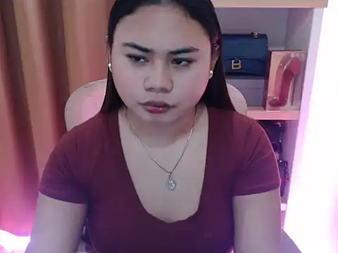 Snapshot of Annafoxy2xx chatting on 05-11-26, 12:33 Annafoxy2xx online show from 05-11-26, 12:33