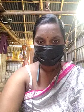 Snapshot of Tamildivya18 chatting on 11-11-25, 04:56 Tamildivya18 online show from 11-11-25, 04:56
