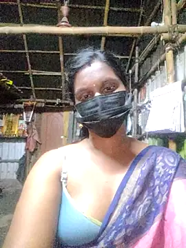 Snapshot of Tamildivya18 chatting on 01-13-26, 04:34 Tamildivya18 online show from 01-13-26, 04:34