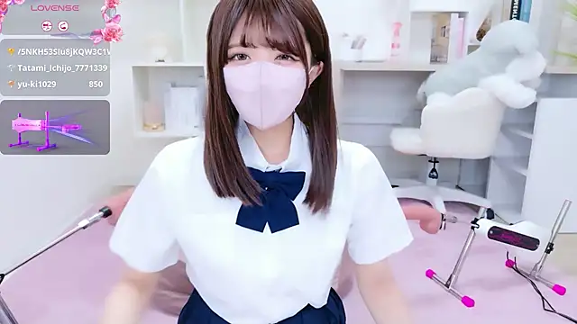 Snapshot of Reina_Fcup chatting on 01-11-26, 12:10 Reina Fcup online show from 01-11-26, 12:10