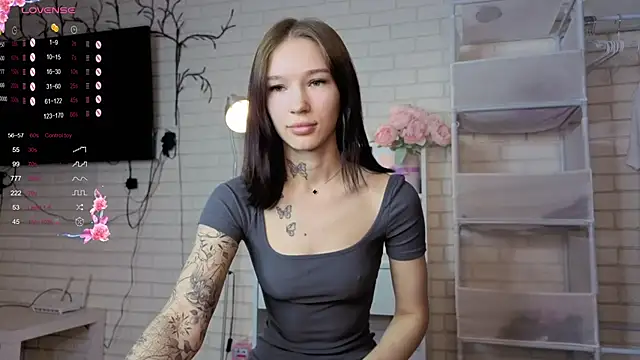 Snapshot of AsyaMiller chatting on 11-14-25, 06:50 AsyaMiller online show from 11-14-25, 06:50