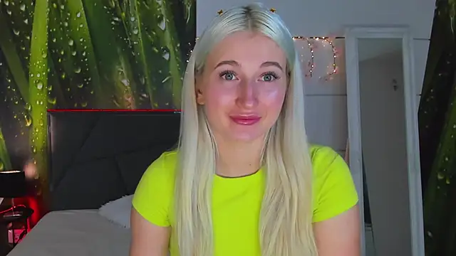 HollyTailors online show from 10-22-25, 12:05