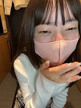 Snapshot of aonyan_7 chatting on 02-22-26, 12:23 aonyan 7 online show from 02-22-26, 12:23